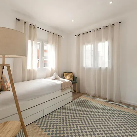 Surf & Chill Peniche Атогиа-да-Балейя